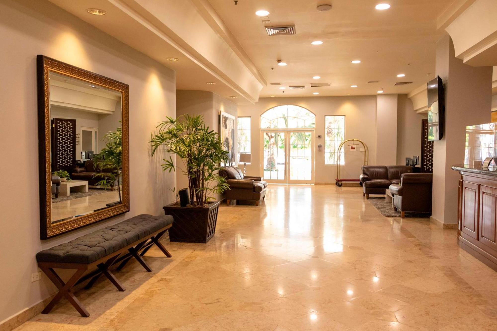 Best Western Plus Los Mochis Buitenkant foto
